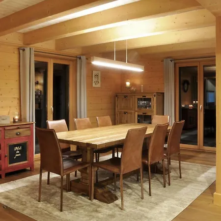 Edelweiss Stunning Glacier View Chalet