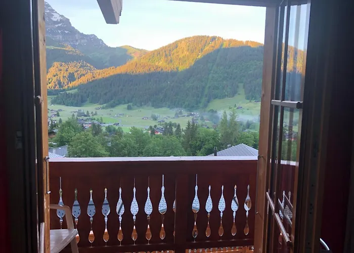 Edelweiss Stunning Glacier View Chalet *