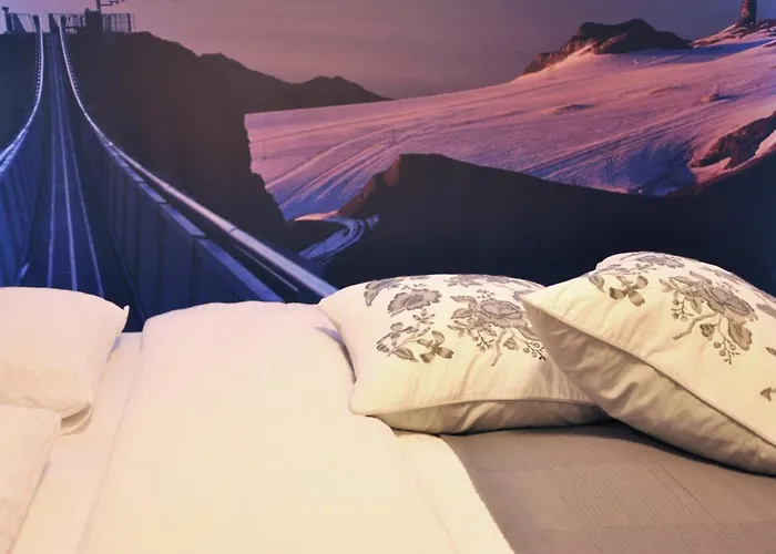 Chalet Edelweiss Stunning Glacier View