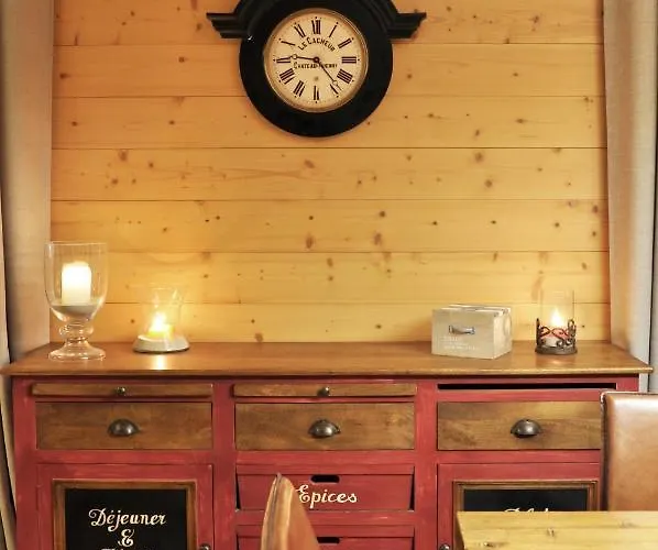 Edelweiss Stunning Glacier View *